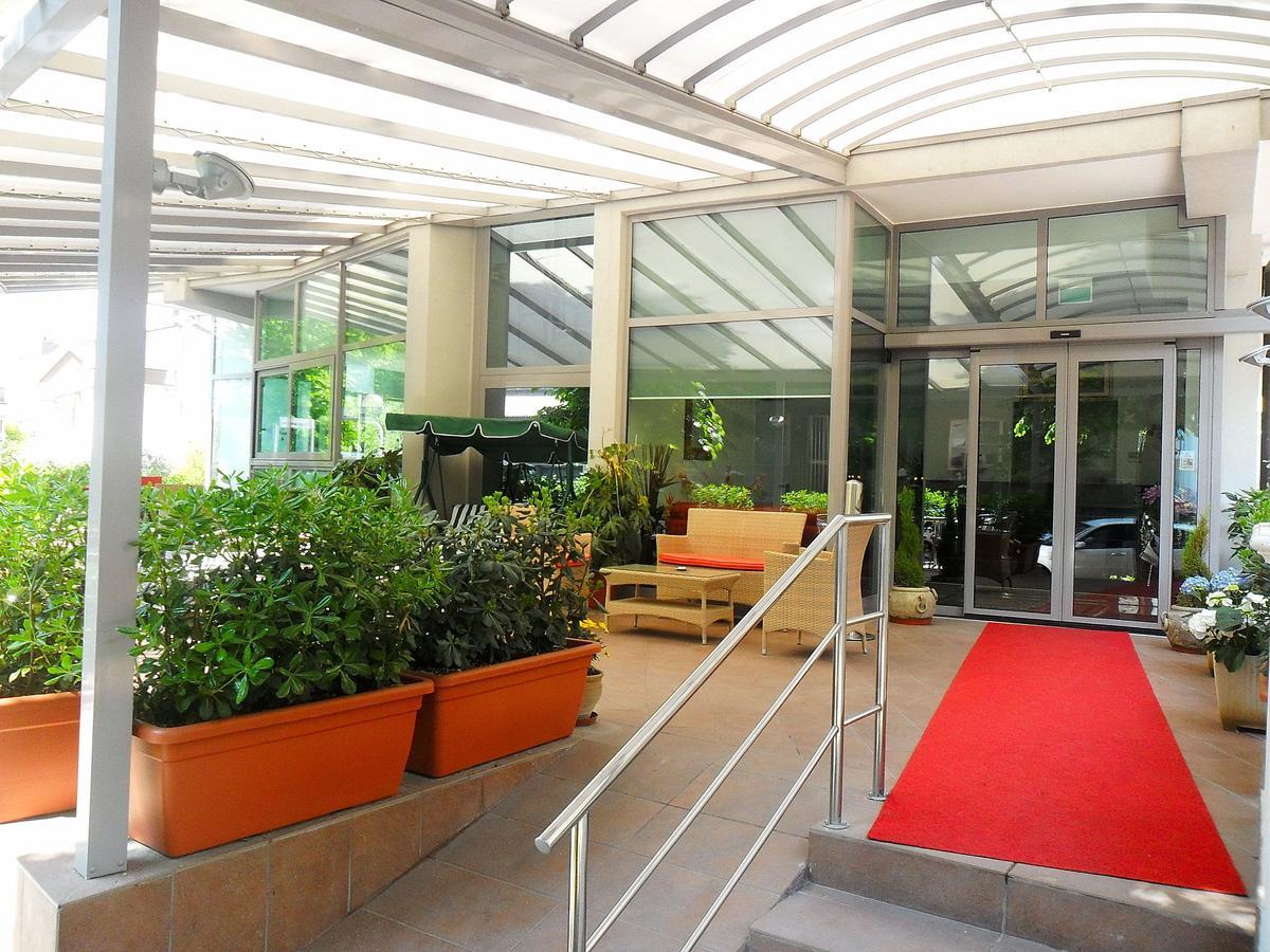 Hotel Etoile Rimini Exteriör bild