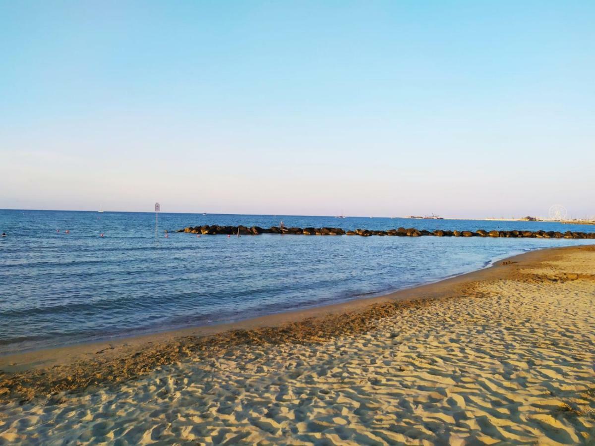 Hotel Etoile Rimini Exteriör bild